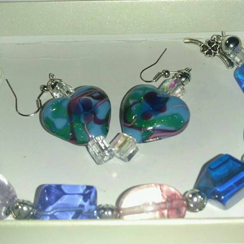 SOLD!!!beaded heart shaped earrings with bracelets